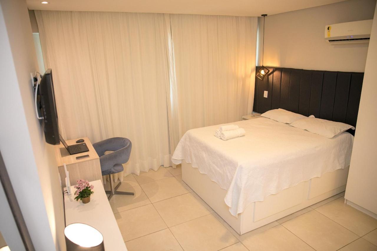 Flat Localizado A 200m Shopping Recife, Bem Perto Da De Boa Viagem E Com Wi-fi 400mbps
