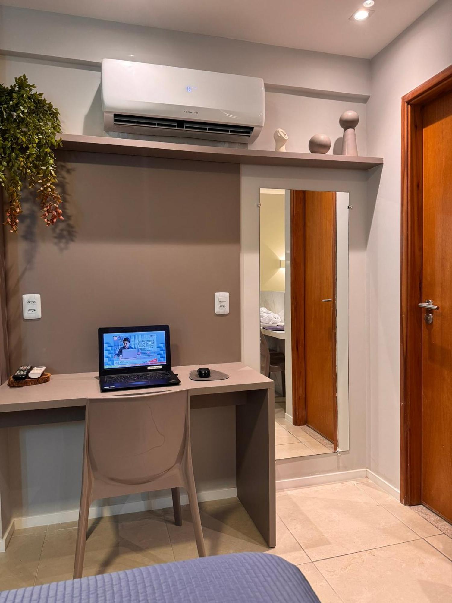 Flat Localizado A 200m Shopping Recife, Bem Perto Da De Boa Viagem E Com Wi-fi 400mbps *
